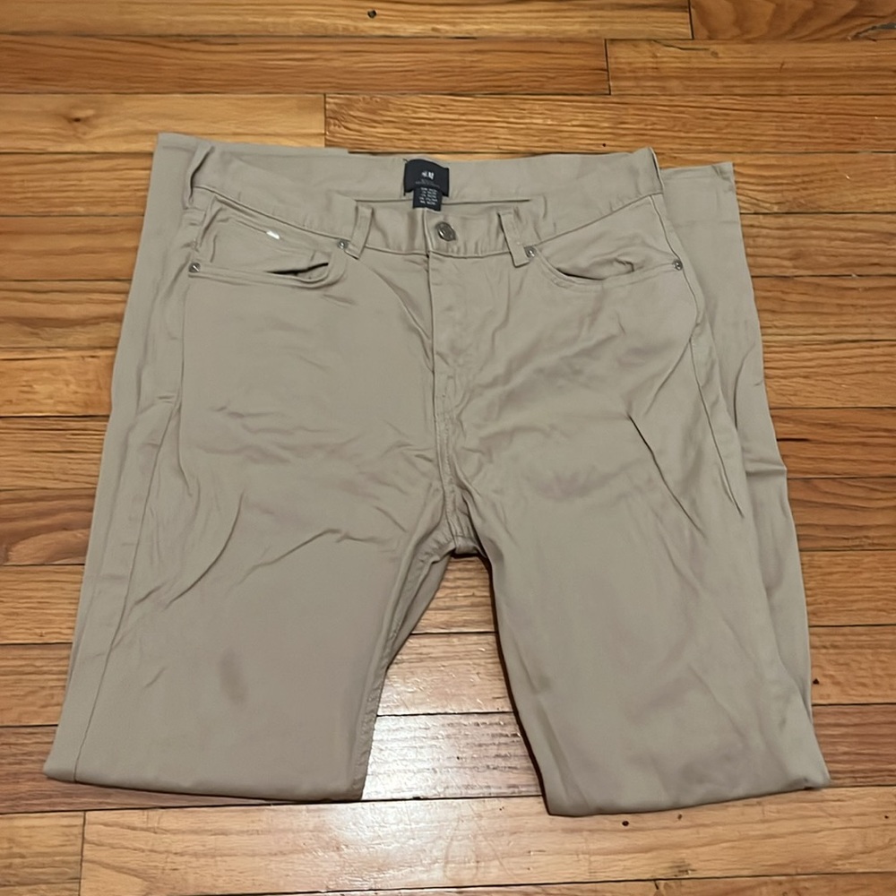 H&M Men's Tan Slim Fit Chinos - Picture 5 of 6